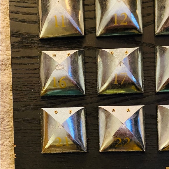 SOLD: Hearth & Hand Magnolia Advent Calendar - Picture 4 of 5